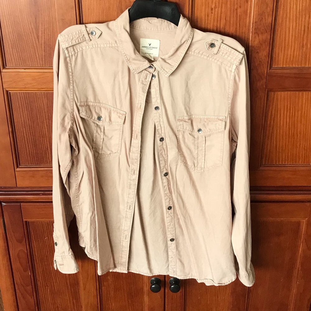 american eagle pink button up top